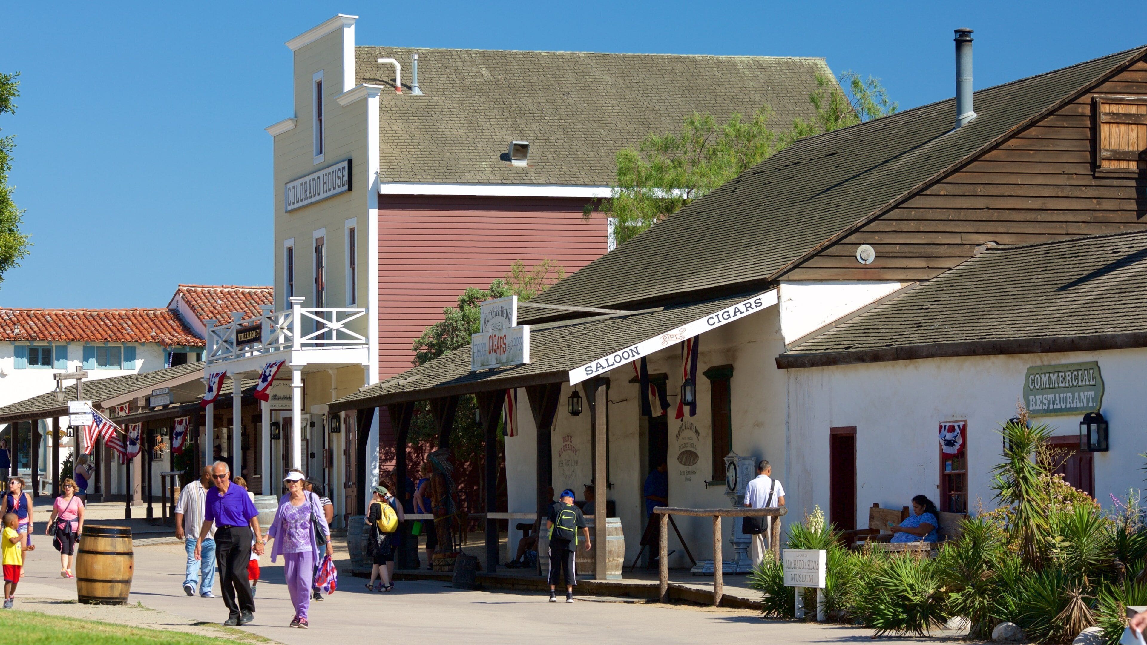 Old Town San Diego State Park welches beinhaltet Kleinstadt oder Dorf