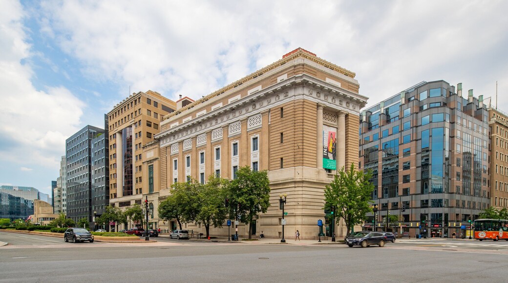 National Museum of Women in the Arts