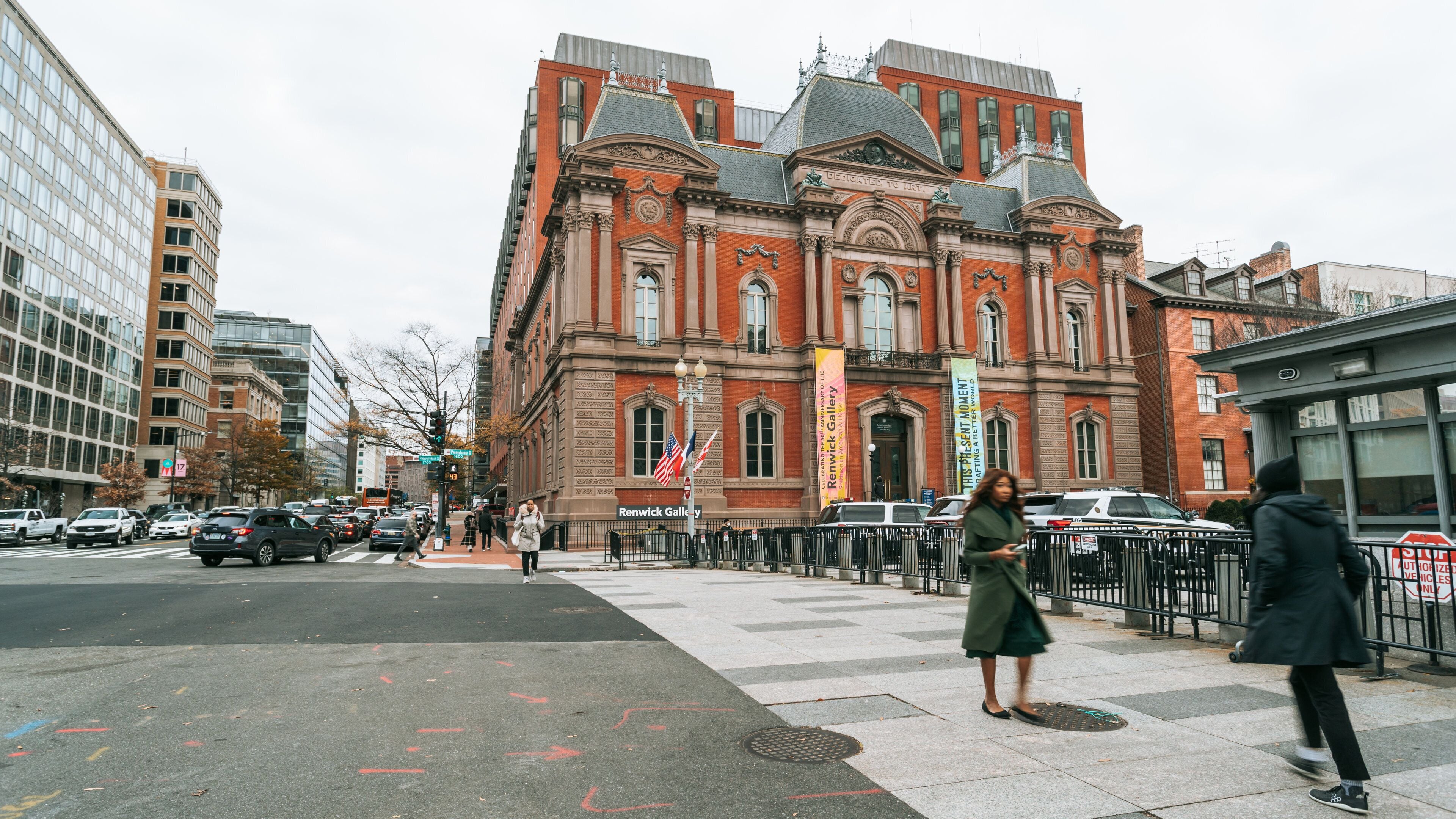 Renwick Gallery which includes heritage architecture, a city and street scenes