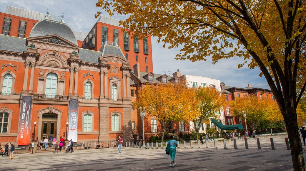 Renwick Gallery which includes heritage elements and street scenes