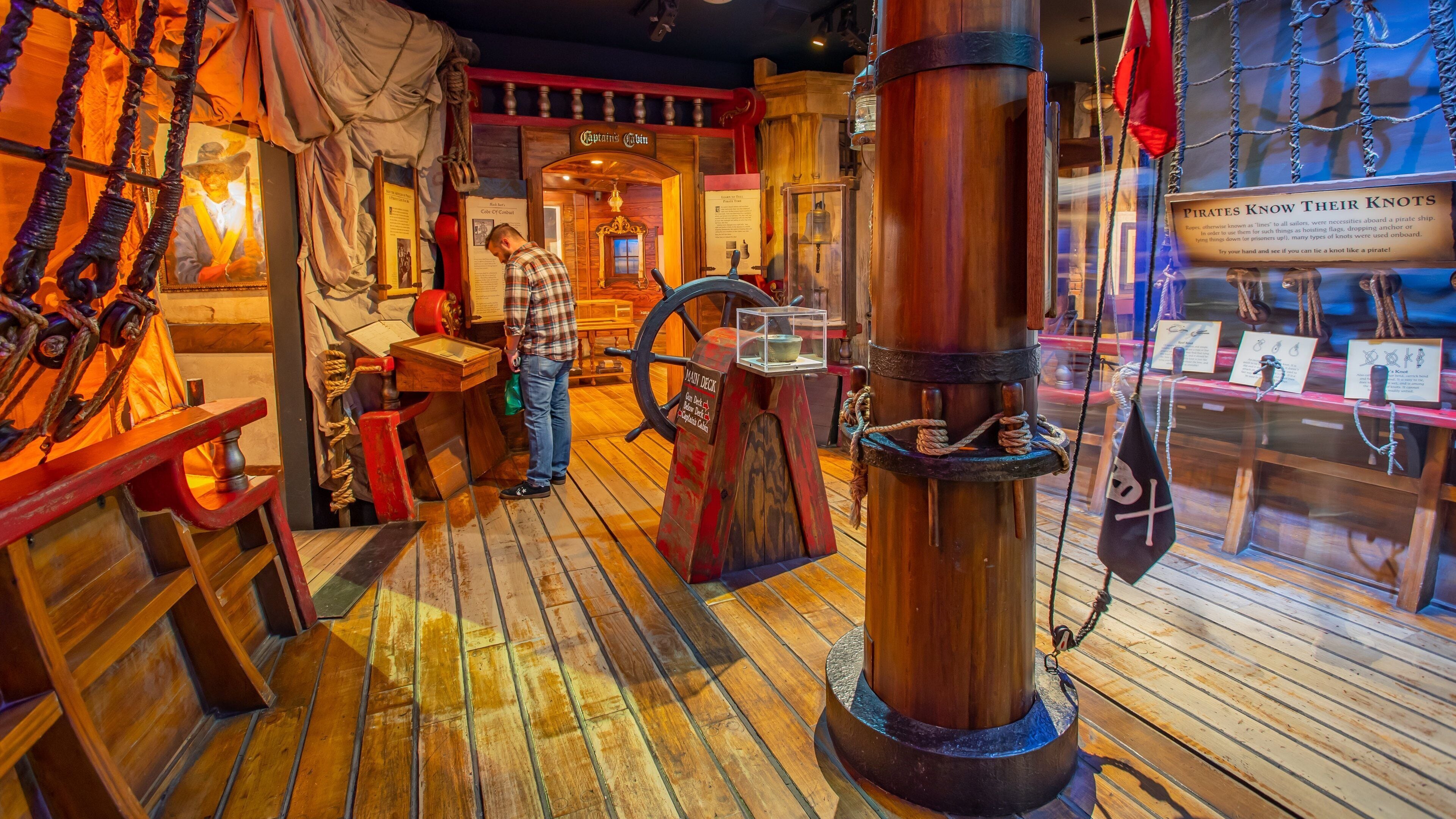 St. Augustine Pirate and Treasure Museum featuring interior views