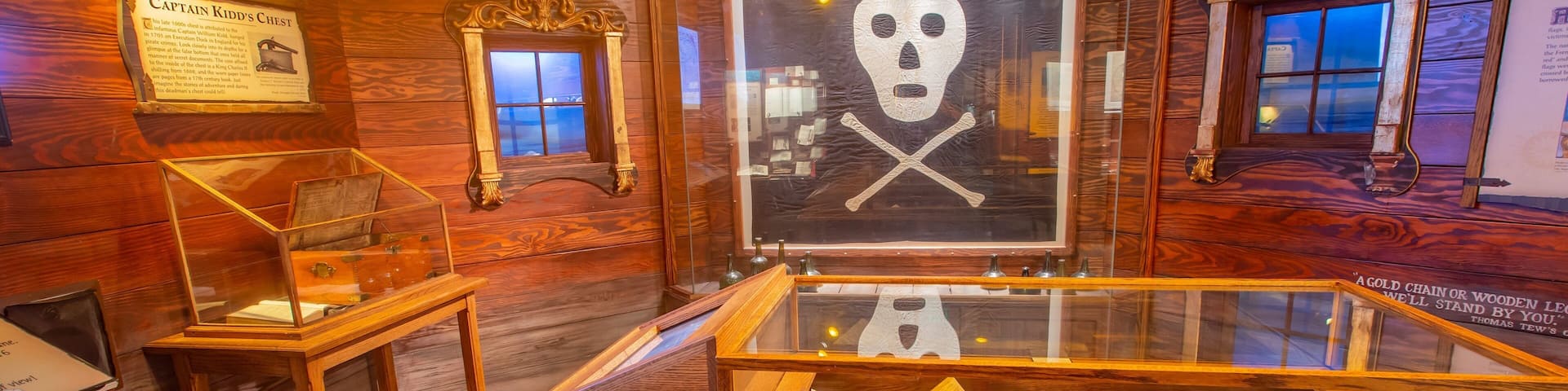 St. Augustine Pirate and Treasure Museum which includes interior views