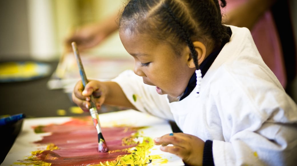 Cummer Museum of Art and Gardens mettant en vedette art aussi bien que enfant