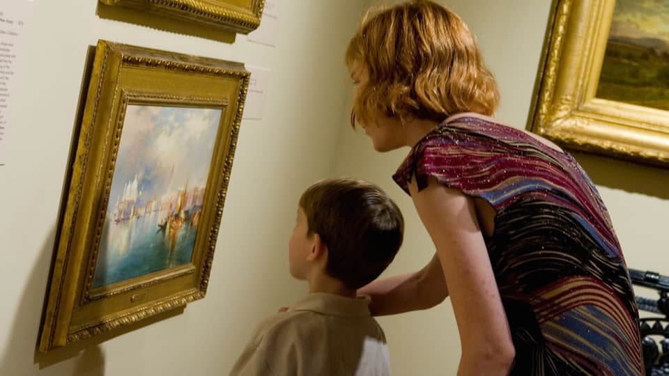 Cummer Museum of Art and Gardens featuring art as well as a family