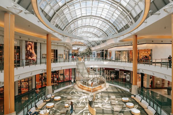 Mall at Millenia featuring shopping and interior views