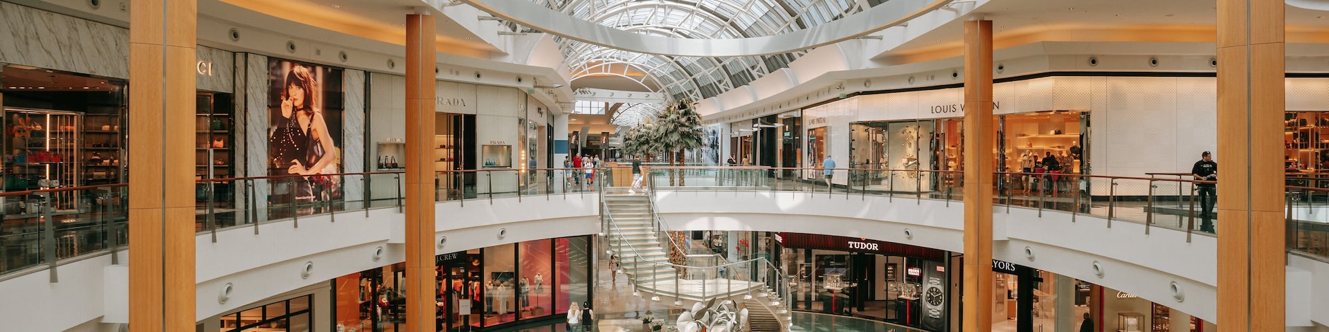 Mall at Millenia featuring shopping and interior views