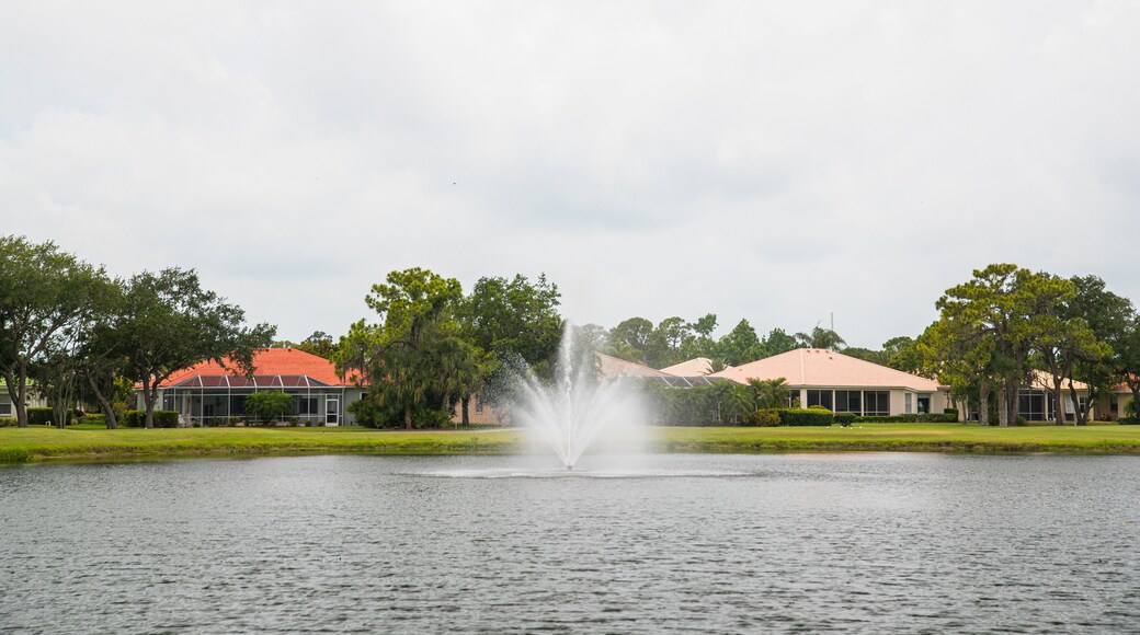 Stoneybrook Golf & Country Club which includes a pond and a fountain