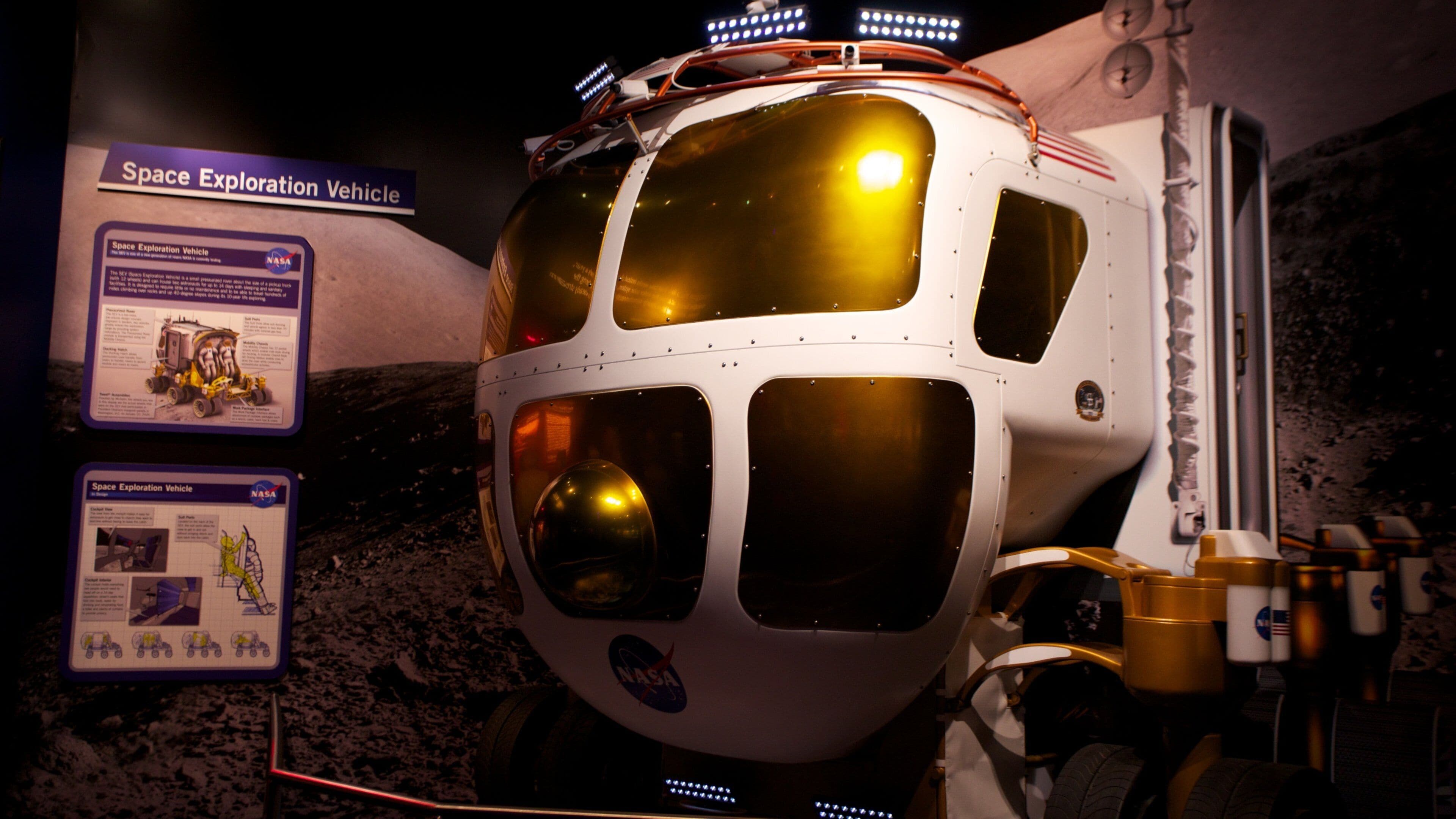 JFK Space Center showing interior views and rides