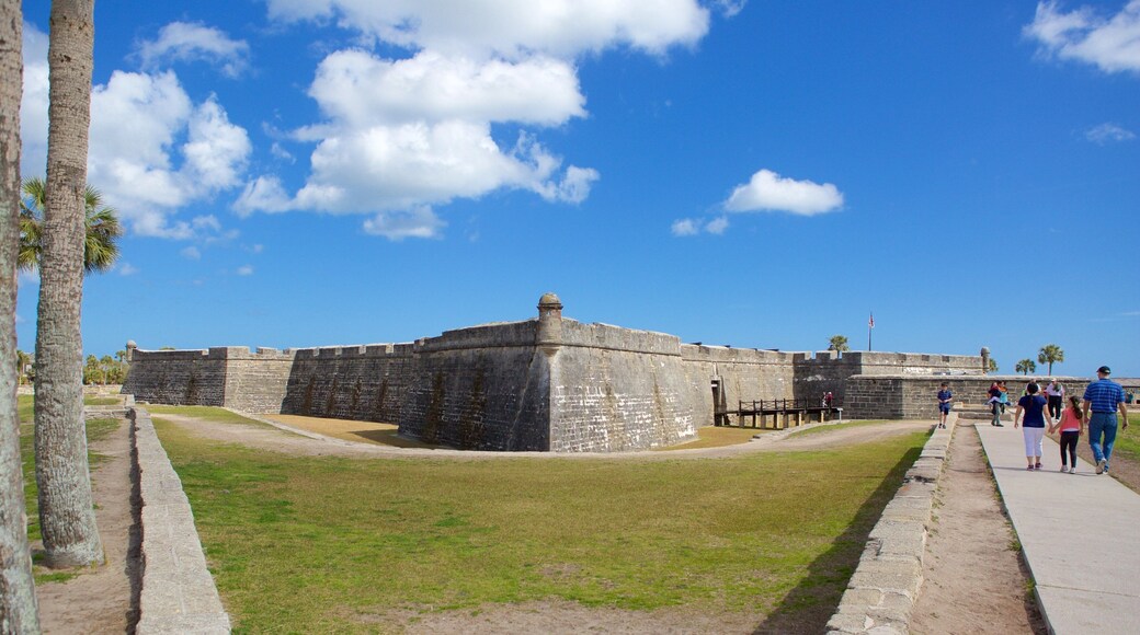 Castillo de San Marcos which includes heritage elements