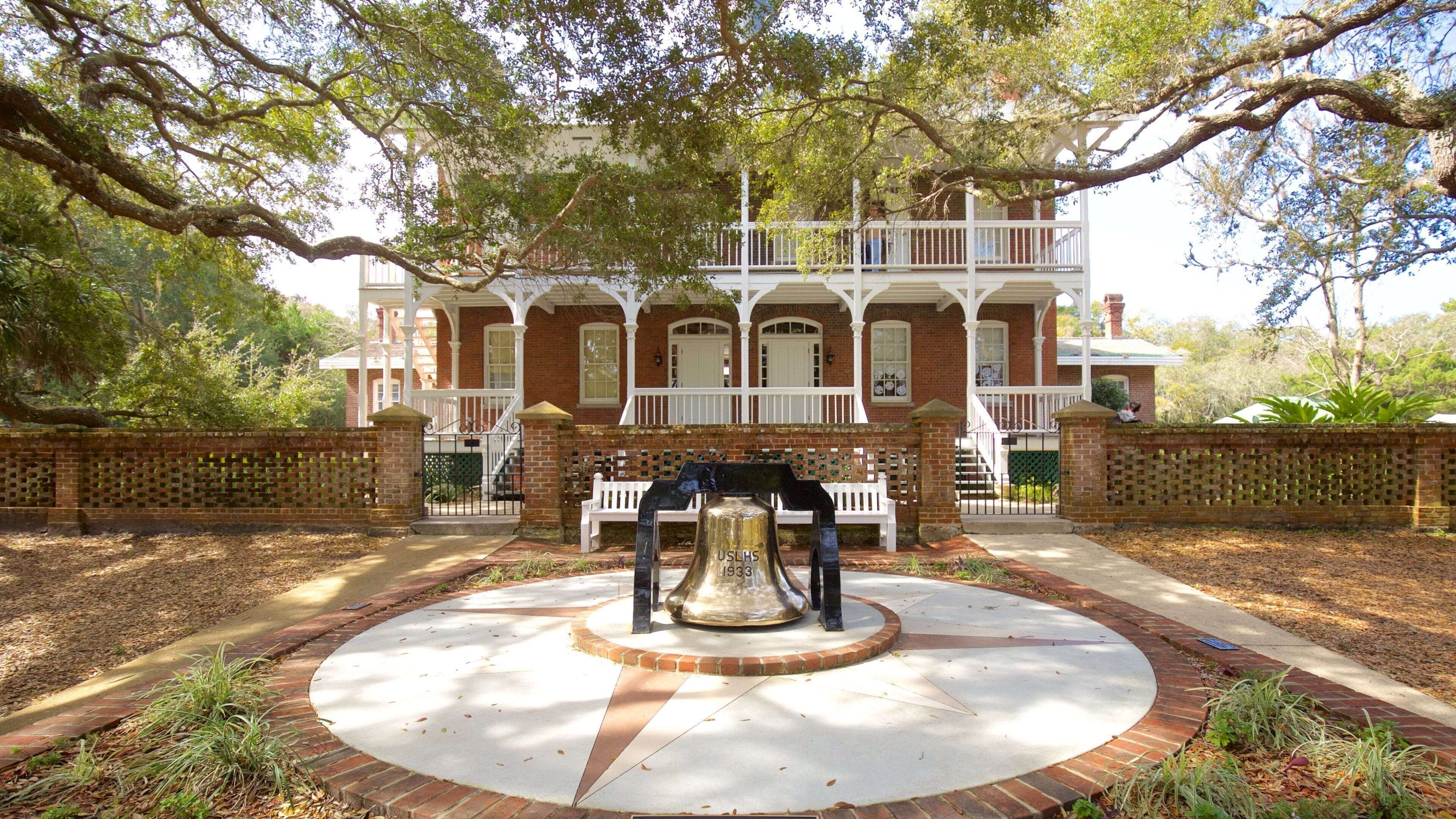 St. Augustine Lighthouse and Museum showing heritage elements