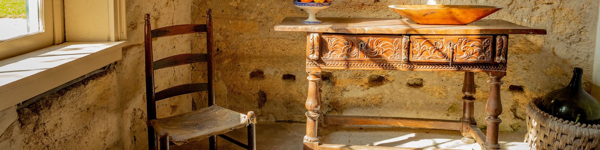 Ximenez-Fatio House Museum which includes heritage elements and interior views