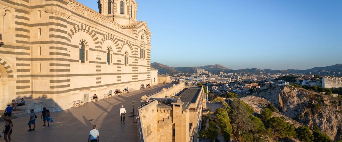 Notre-Dame de la Garde showing heritage elements, landscape views and views