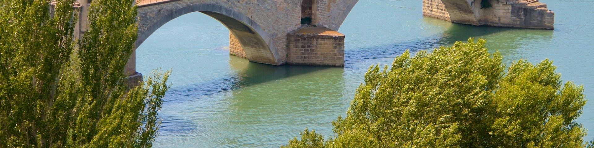 Pont d\'Avignon which includes a river or creek, a bridge and heritage elements