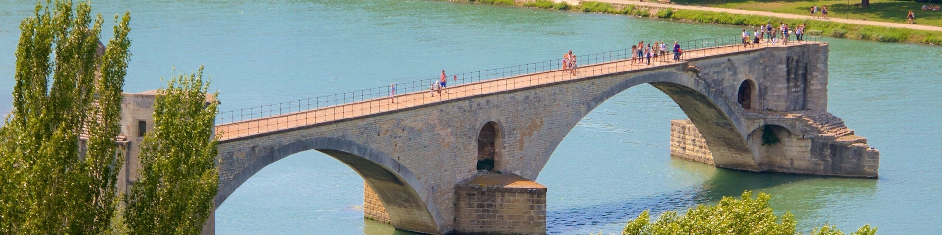 Pont d\'Avignon which includes a river or creek, a bridge and heritage elements