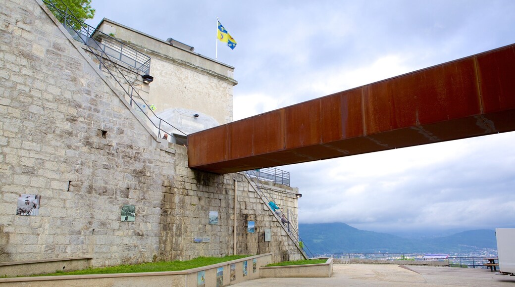 巴士底碉堡 呈现出 遺跡建築