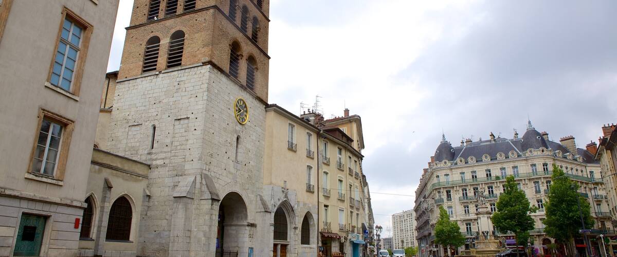 Église Notre Dame mostrando arquitectura patrimonial