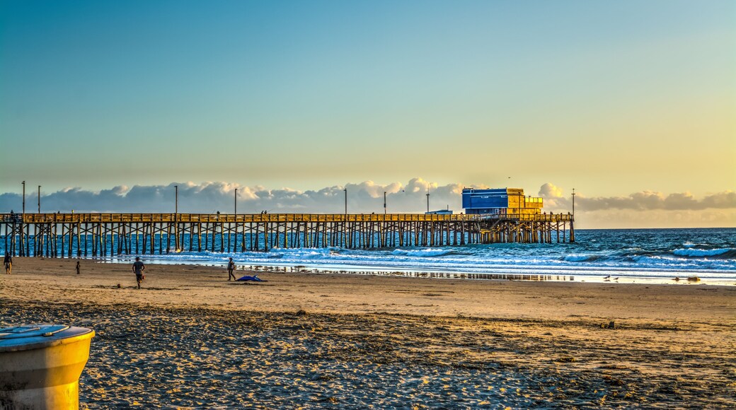 Cầu tàu Newport Beach