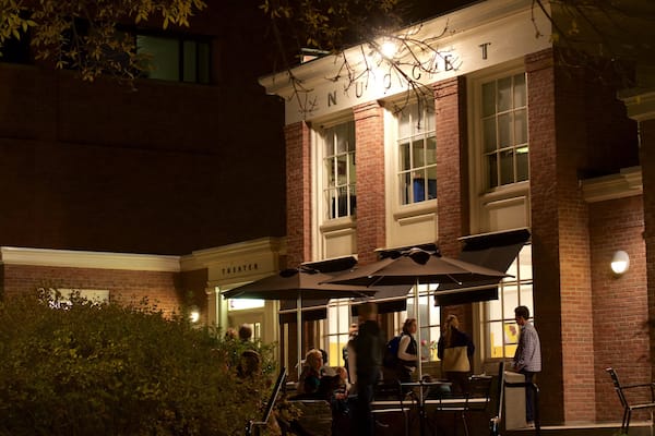 Hanover showing cafe lifestyle