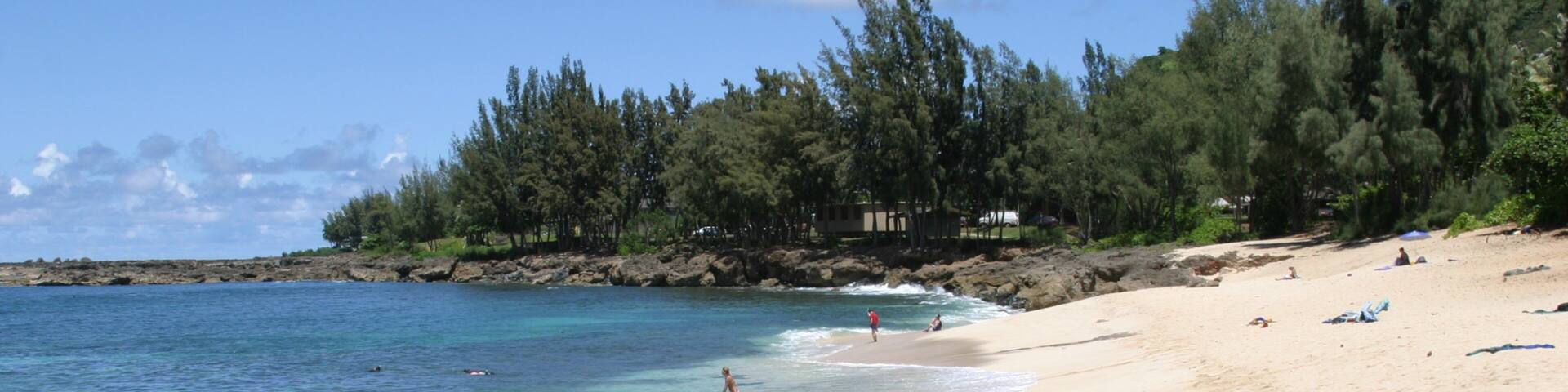 Pupukea Beach Park montrant plage de sable, panoramas et baignade