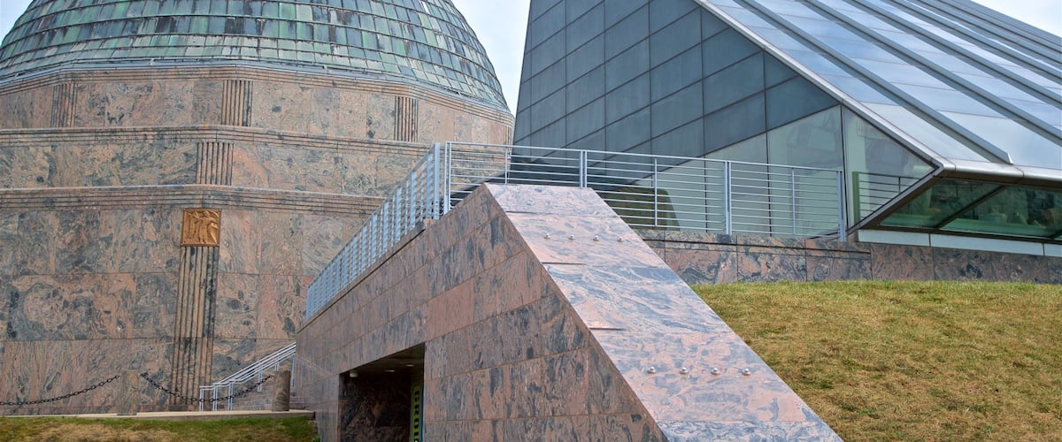 Adler Planetarium and Astronomy Museum featuring modern architecture