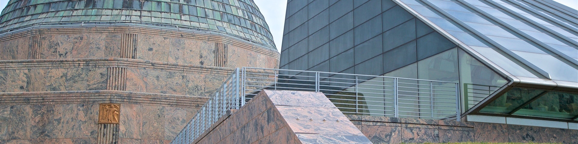 Adler Planetarium and Astronomy Museum caracterizando arquitetura moderna