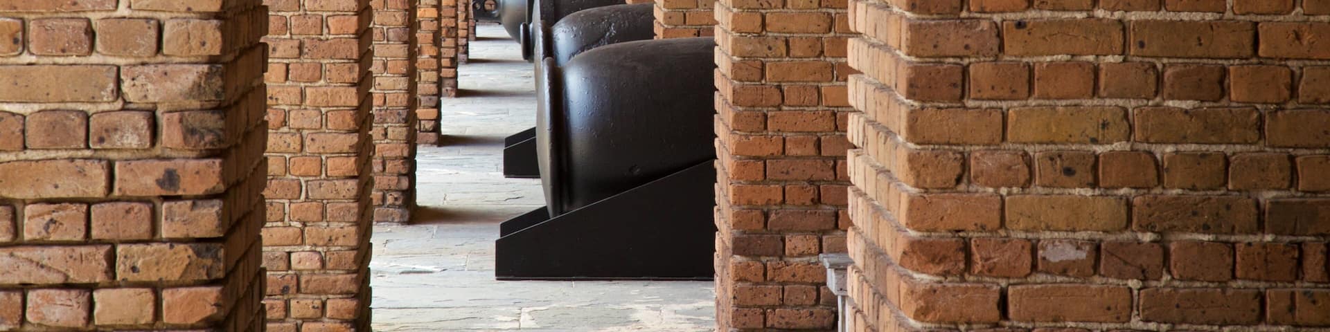 Fort Zachary Taylor Historic State Park showing military items, heritage elements and interior views