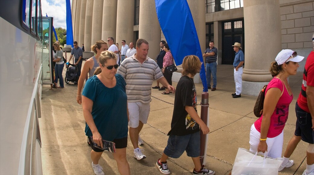Prime F. Osborn Convention Center aussi bien que important groupe de personnes