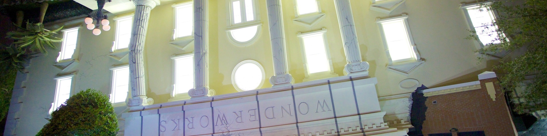 Wonderworks caracterizando cenas noturnas e sinalização