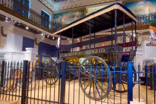 Missouri History Museum mettant en vedette vues intérieures