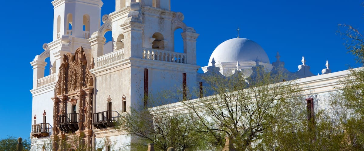 Mission San Xavier del Bac showing a church or cathedral and heritage architecture
