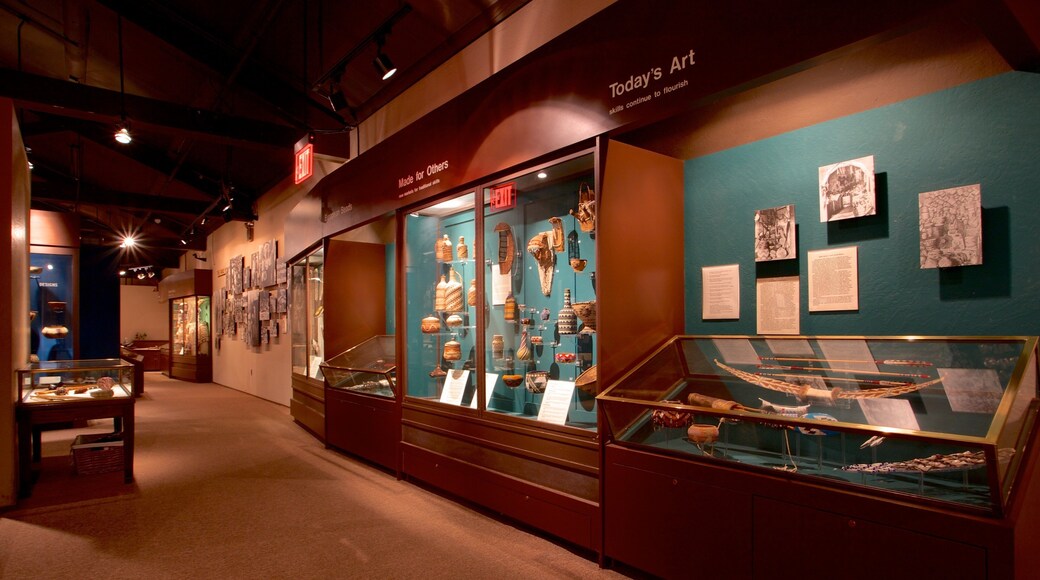 State Indian Museum showing interior views and heritage elements