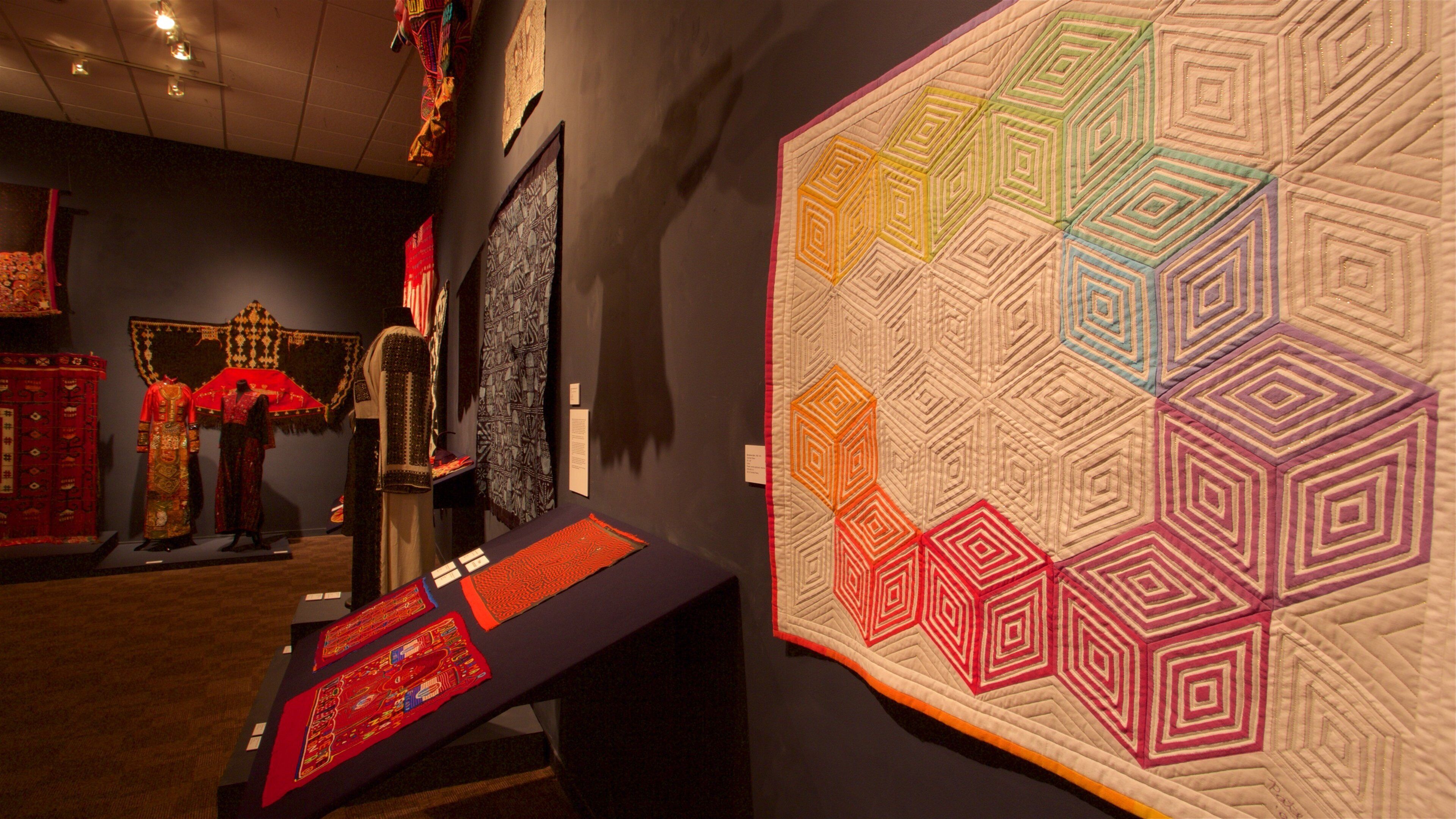 San Jose Museum of Quilts and Textiles toont interieur en historisch erfgoed
