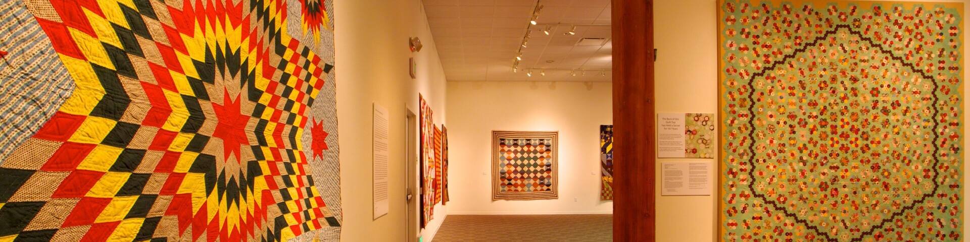 Museo Textil de San José mostrando vistas interiores y arte