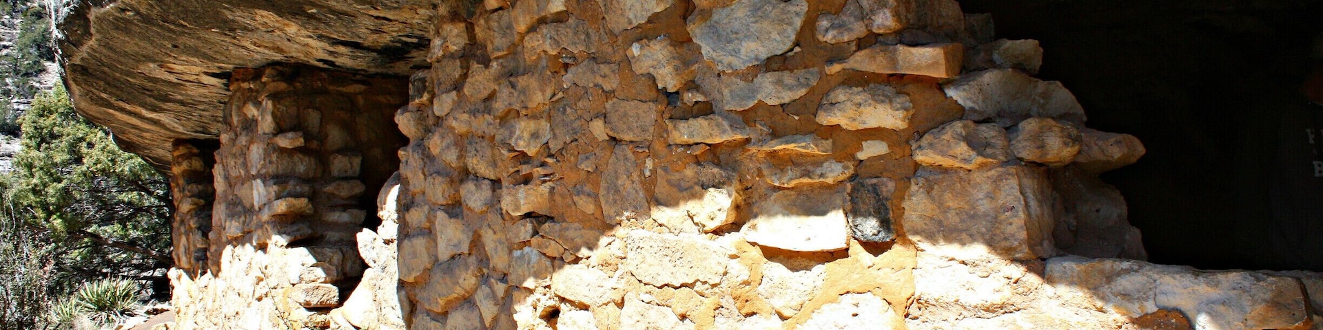 Another little known monument in the #NationalPark system is Walnut Canyon...ancient cliff dwellings near Flagstaff, AZ.