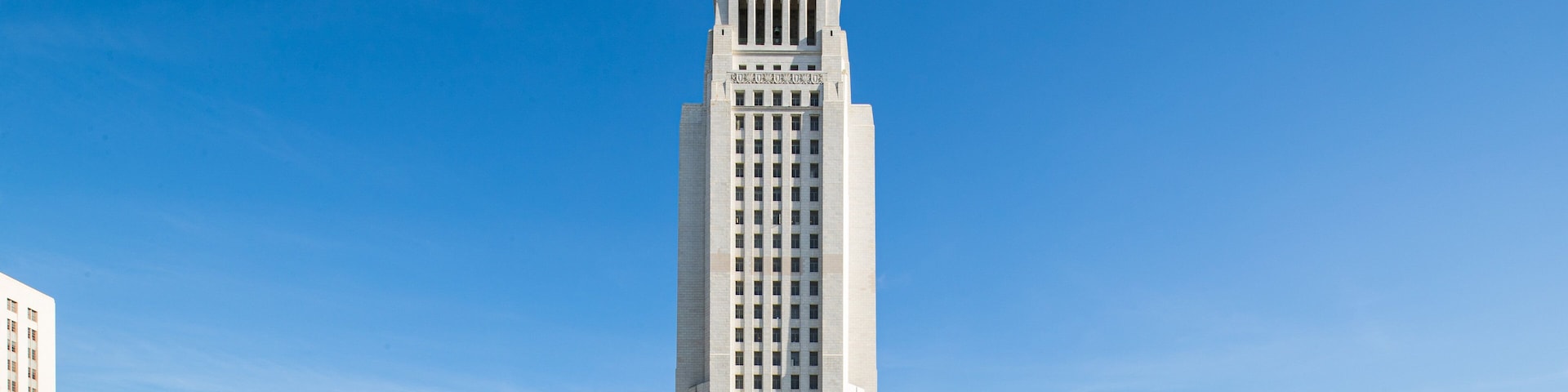 Los Angeles City Hall featuring an administrative buidling