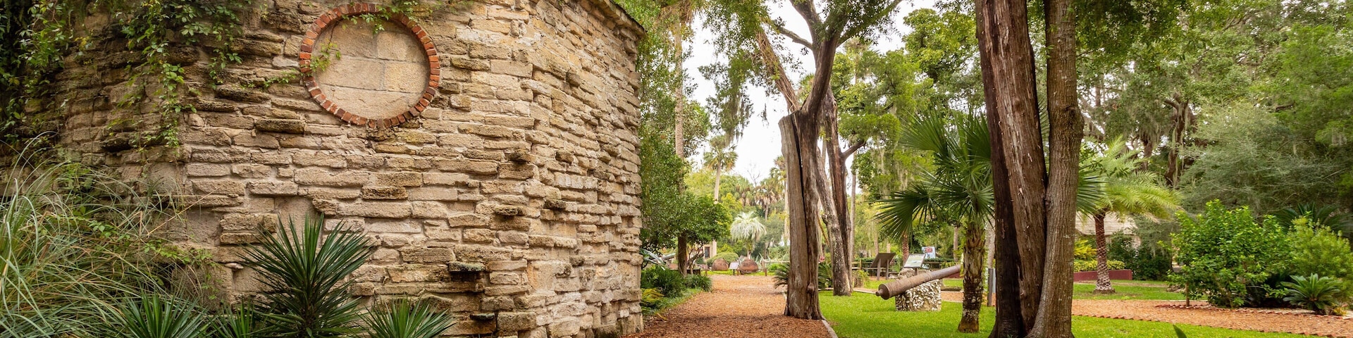 Ponce de Leon\'s Fountain of Youth Archaeological Park featuring a park