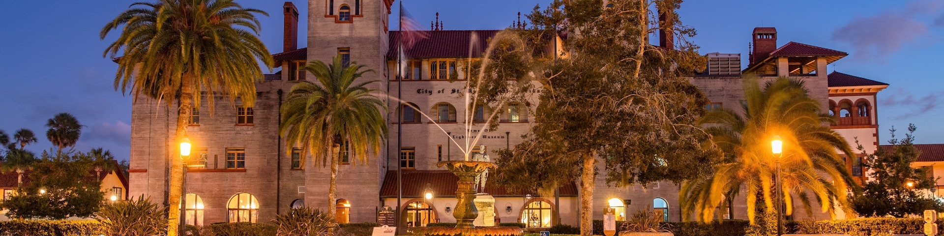 Downtown Historic District showing night scenes, heritage architecture and a fountain