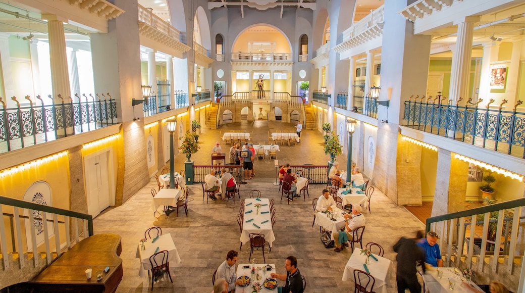 Downtown Historic District which includes interior views and dining out