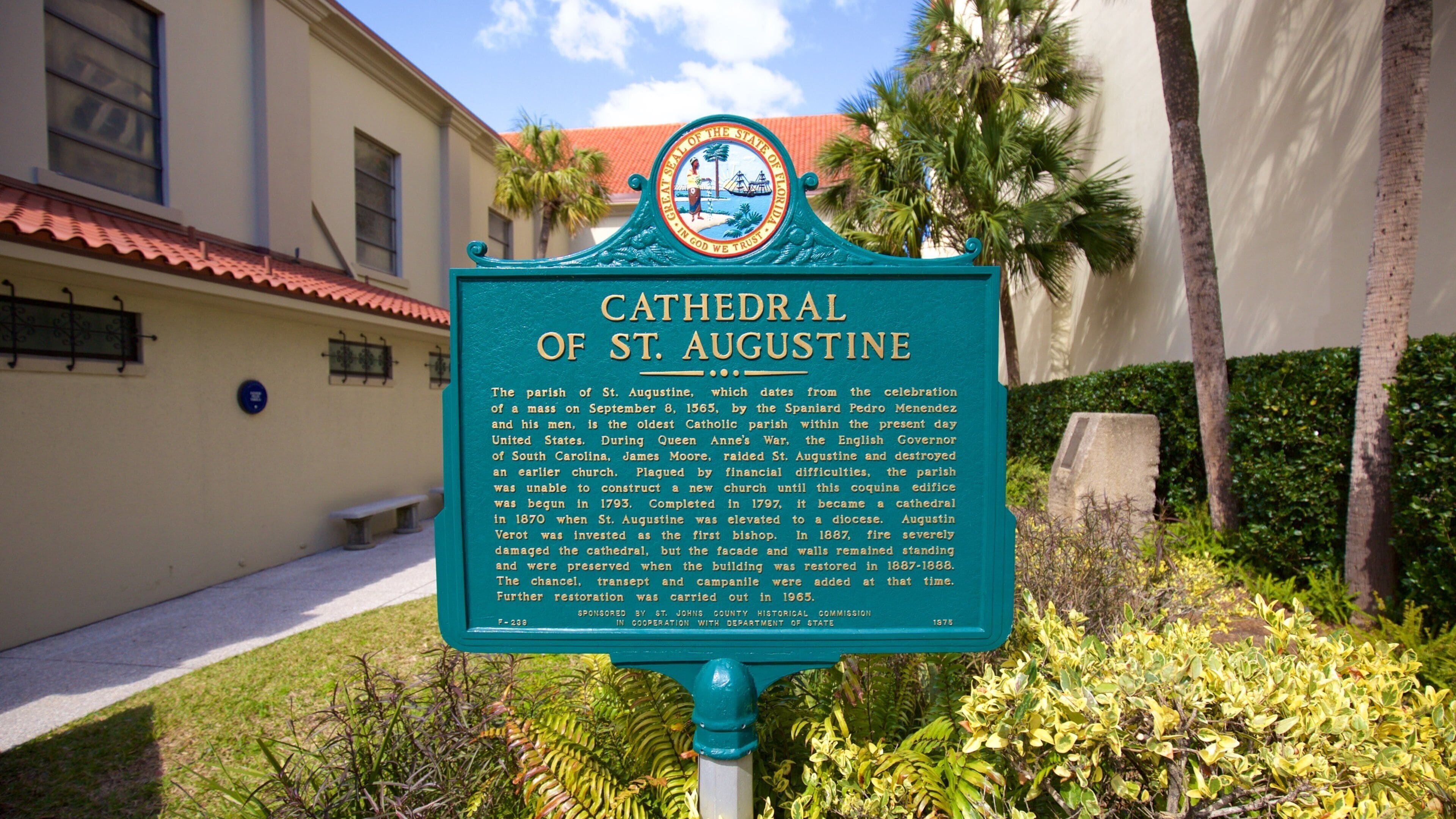 Cathedral Basilica of St. Augustine welches beinhaltet Beschilderung