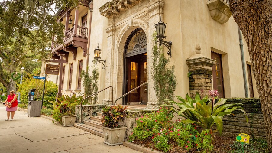 Government House which includes heritage elements