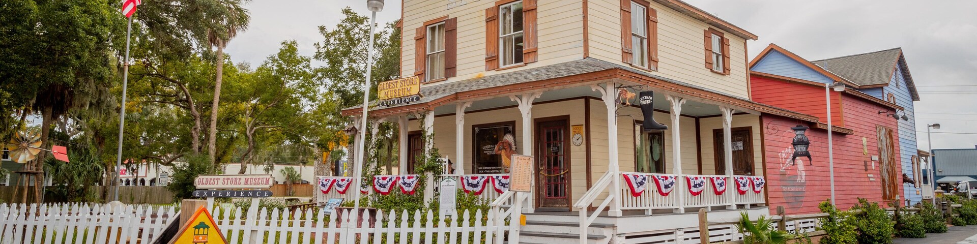 The Oldest Store Museum featuring heritage elements