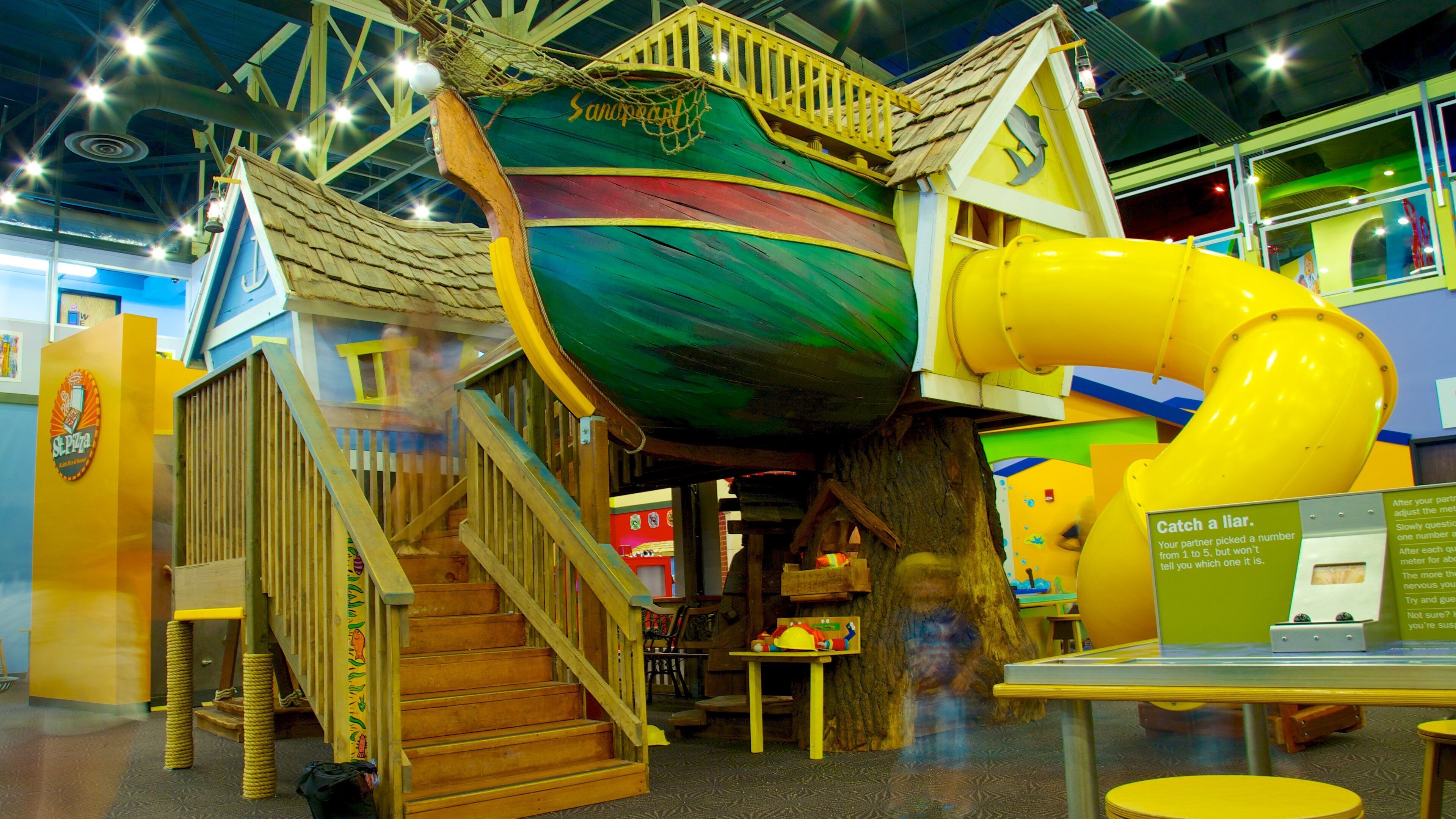 Great Explorations Children\'s Museum mettant en vedette vues intérieures et aire de jeu