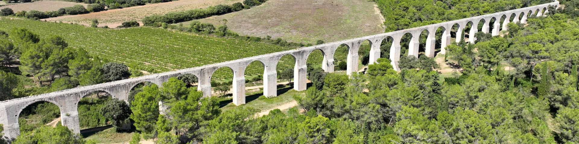 aqueduc de Castries dans l'Hérault, Occitanie, France