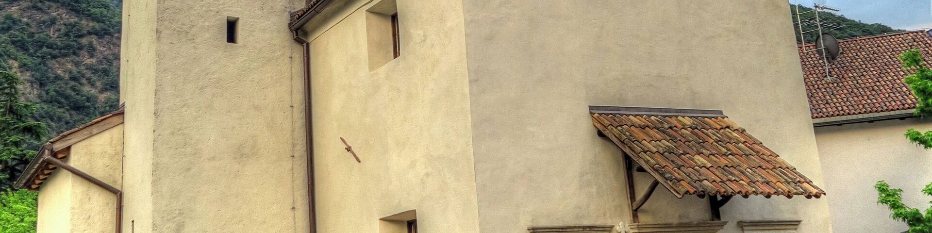 Italien, Südtirol, Gemeinde Terlan, Ortschaft Vilpian: Alte Pfarrkirche zum Heiligen Joseph