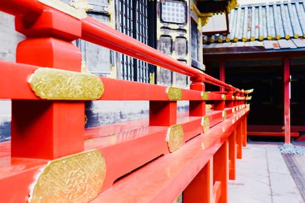 I found the beautiful little red balcony at Toshogu shrine in Nikko. #red