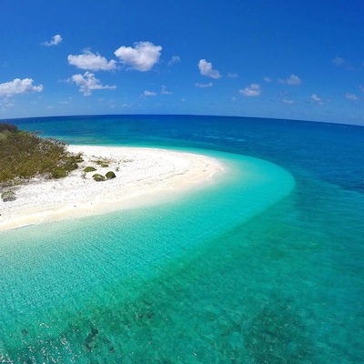 Pretty sure this is where Santa is heading for his annual holiday after tonight's big job! Happy Christmas Eve! 🎅🎄🐟🐠🌴😀
#wilsonisland #gladstoneregion #thisisqueensland #seeaustralia #fly3dr #GoProANZ #3drxmascontest