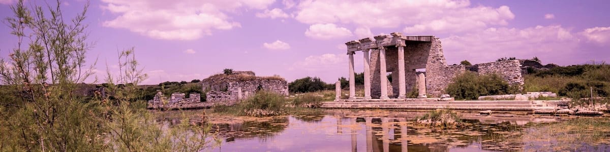 The ruins at Milet/Miletus are a short drive from Didim. This was a commercial and government center from about 700 BC until 700 AD.
After visiting Ephesus and being in the middle of crowds and tour groups it was incredible to have this entire site to ourselves,
It is worth the drive!