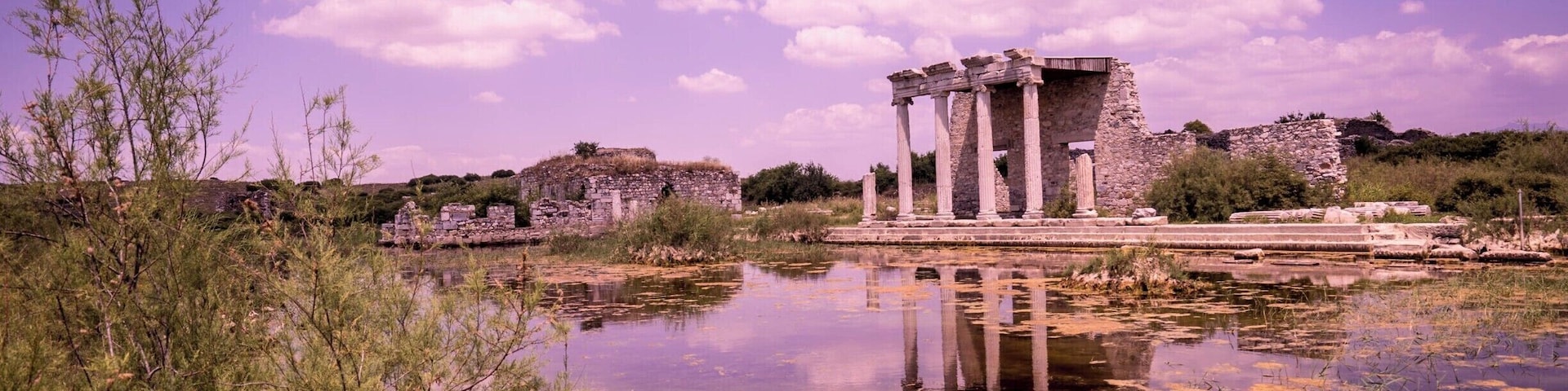 The ruins at Milet/Miletus are a short drive from Didim. This was a commercial and government center from about 700 BC until 700 AD.
After visiting Ephesus and being in the middle of crowds and tour groups it was incredible to have this entire site to ourselves,
It is worth the drive!