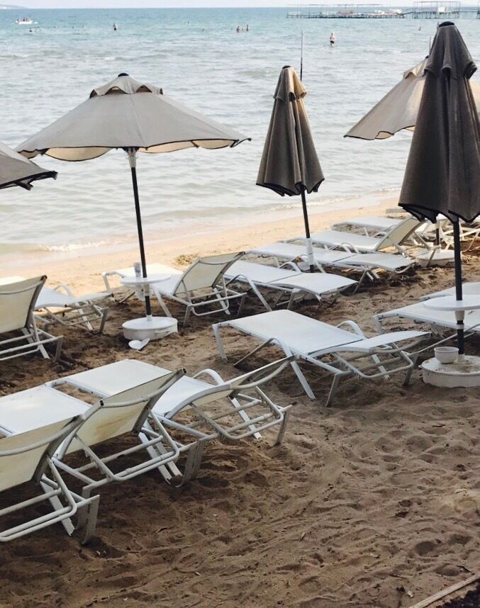 Green, blue and hot.