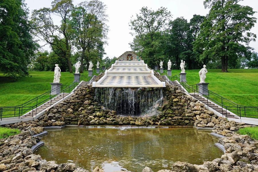 Chess Mountain (chute / cascade) @ the Peterhof Palace, St Petersburg, Russia (Aug 2014).